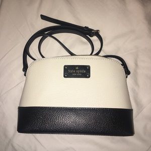 Kate spade Hannah cross body.